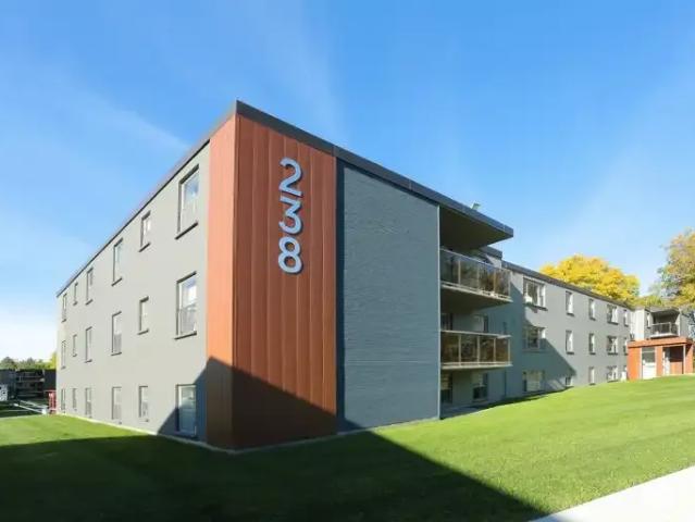 Apartment 2 Bedroom For Rent London ON 1599 ES103958643