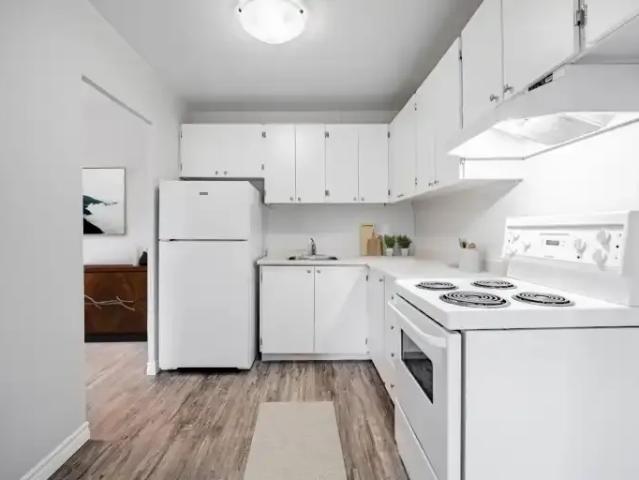 Apartment 2 Bedroom For Rent London ON 1667 ES103694814