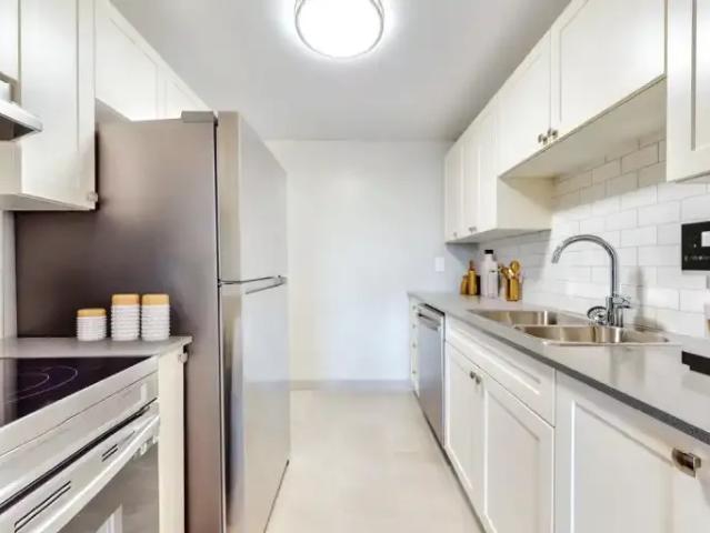 Apartment 2 Bedroom For Rent London ON 1699 ELS103010776
