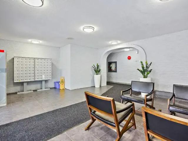 Apartment 2 Bedroom For Rent London ON 1770 ES103840049