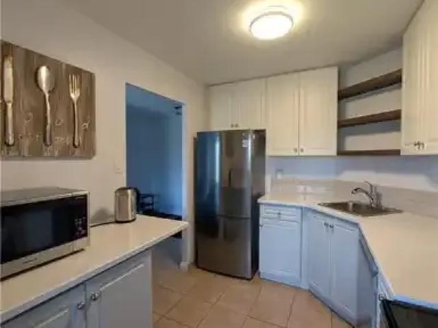 Apartment 2 Bedroom For Rent London ON 2000 ELS102658610