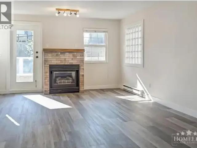 Apartment 2 Bedroom For Rent Port Coquitlam BC 2600 ES103119125