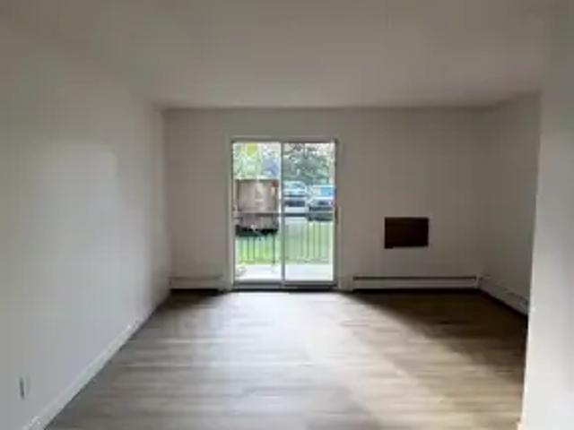 Apartment 2 Bedroom For Rent Prince Albert SK 1690 ELS94797728