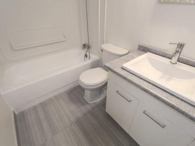 Apartment 2 Bedroom For Rent Regina SK 1275 ES96246736