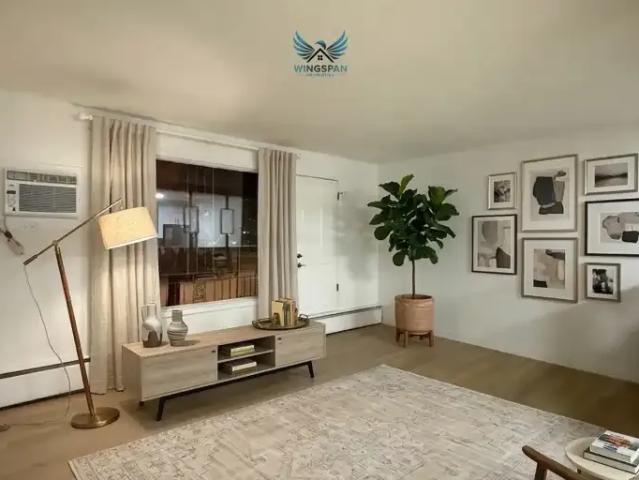 Apartment 2 Bedroom For Rent Regina SK 1425 ES104940327