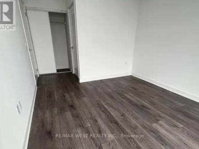 Apartment 2 Bedroom For Rent Richmond Hill ON 2400 ES103958808