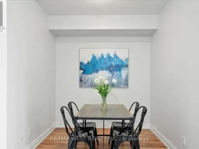 Apartment 2 Bedroom For Rent Richmond Hill ON 2500 ELS102204255
