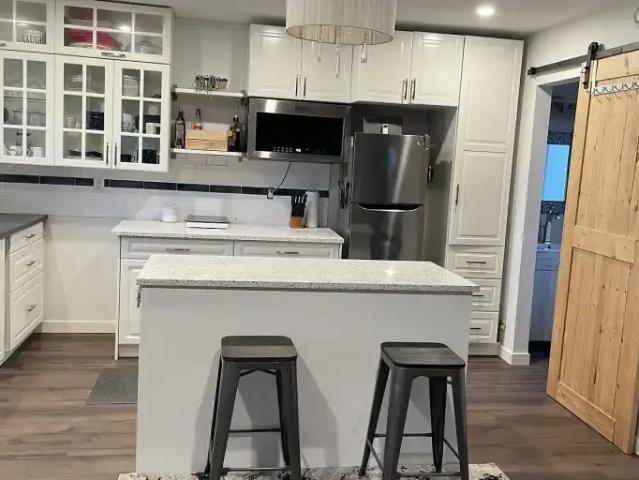 Apartment 2 Bedroom For Rent Rocky View County AB 2000 ES100630962
