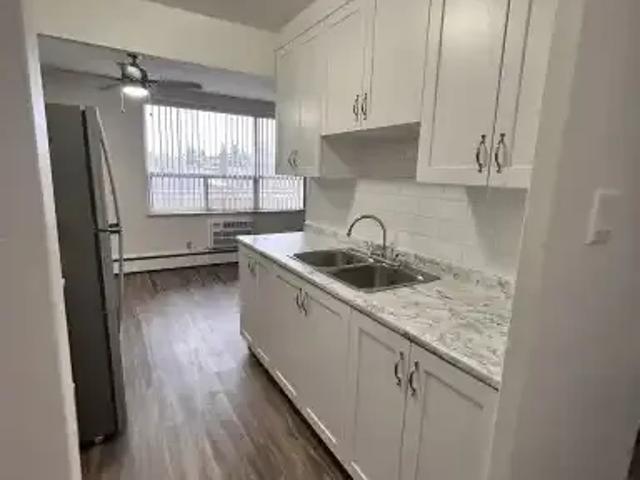Apartment 2 Bedroom For Rent St. Catharines ON 1895 ES103694462
