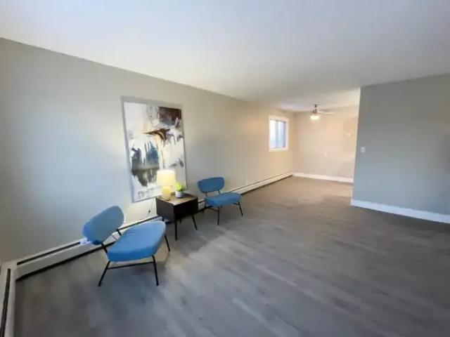 Apartment 2 Bedroom For Rent Stettler AB 1265 ES99409907