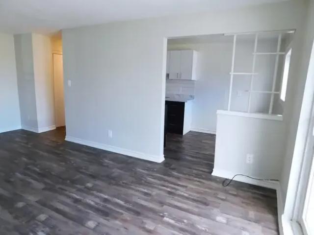 Apartment 2 Bedroom For Rent Stratford ON 1925 ES96376862