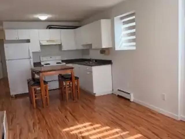 Apartment 2 Bedroom For Rent Surrey BC 1500 ES105166754