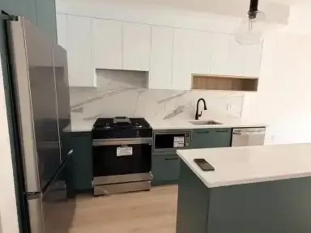 Apartment 2 Bedroom For Rent Surrey BC 2200 ES103542328