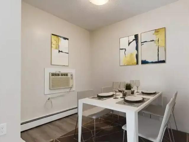 Apartment 2 Bedroom For Rent Swift Current SK 1090 ES103877997