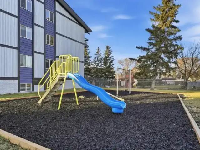 Apartment 2 Bedroom For Rent Saskatoon SK 1399 ES103878140