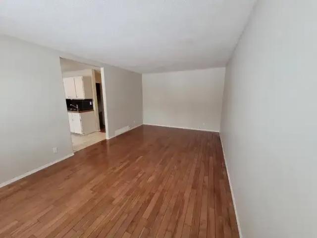 Apartment 2 Bedroom For Rent Saskatoon SK 1800 ES105100279
