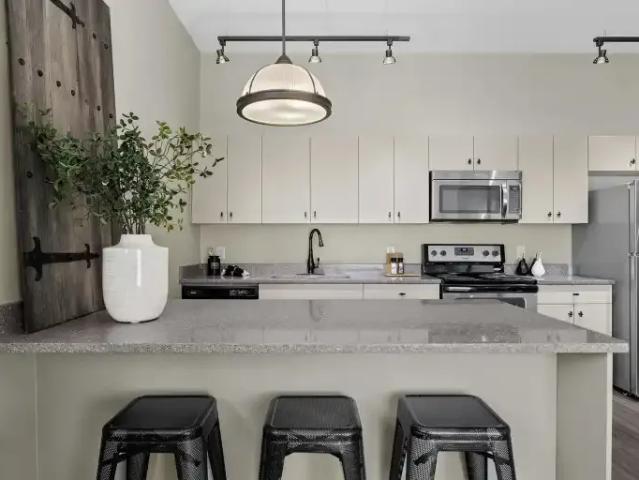 Apartment 2 Bedroom For Rent Saskatoon SK 1880 ELS102338804