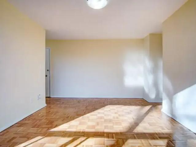 Apartment 2 Bedroom For Rent Scarborough ON 1897 ES99304160
