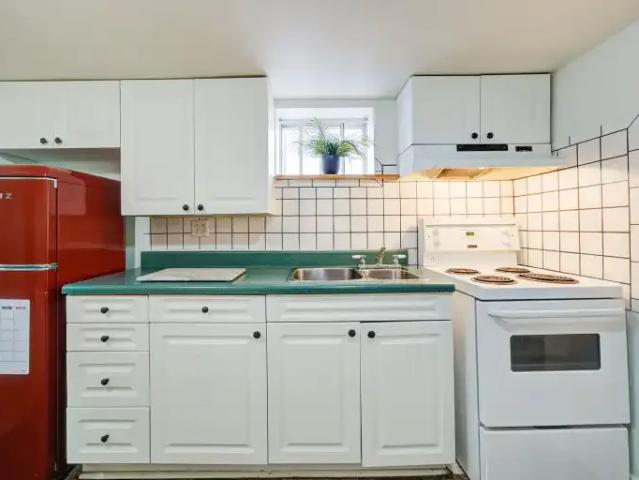 Apartment 2 Bedroom For Rent Toronto ON 2050 ES104434145