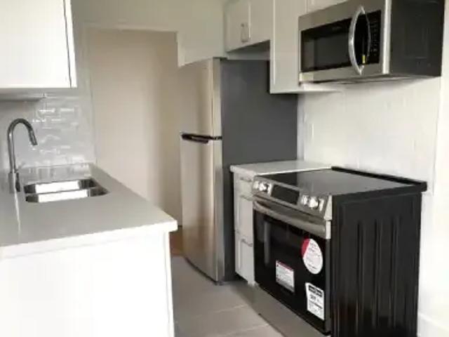 Apartment 2 Bedroom For Rent Toronto ON 2245 ES101985914