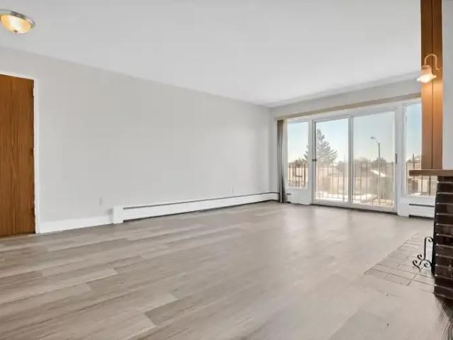Apartment 2 Bedroom For Rent Toronto ON 2295 ES101948175
