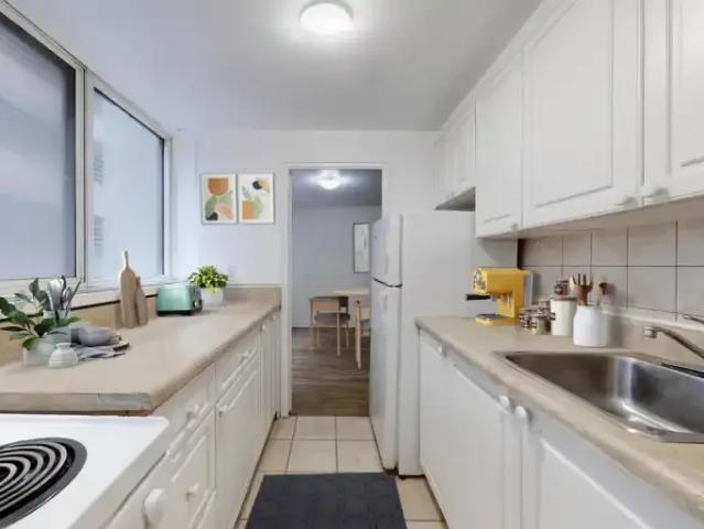 Apartment 2 Bedroom For Rent Toronto ON 2350 ELS101089135