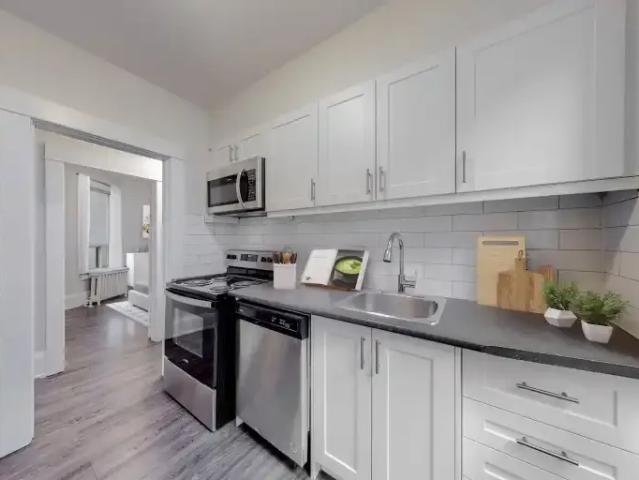Apartment 2 Bedroom For Rent Toronto ON 2400 ES103920183