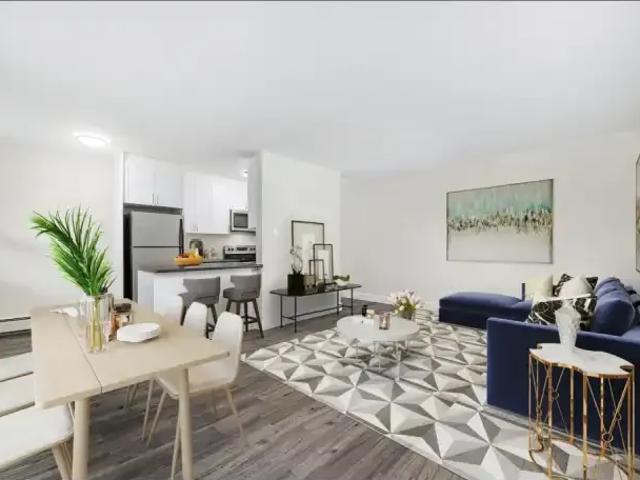 Apartment 2 Bedroom For Rent Toronto ON 2438 ES103919553