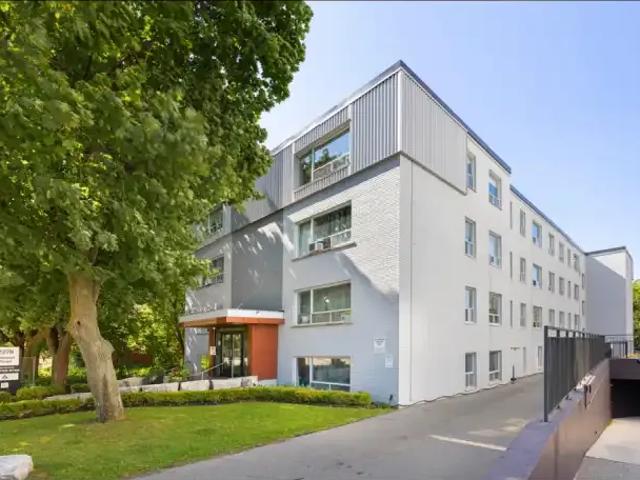 Apartment 2 Bedroom For Rent Toronto ON 2549 ES100563062