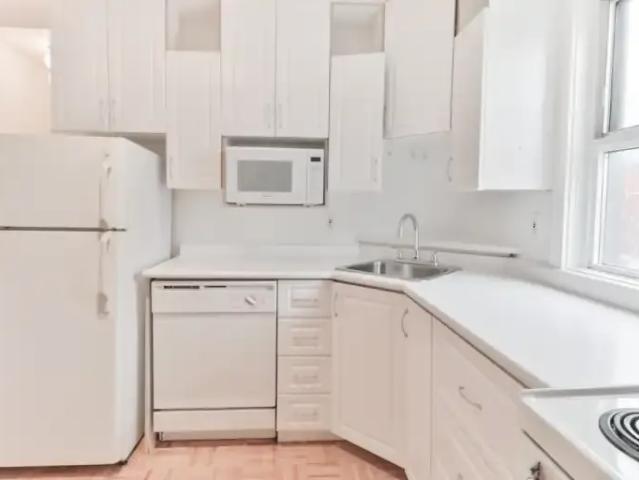 Apartment 2 Bedroom For Rent Toronto ON 2500 ES98421344