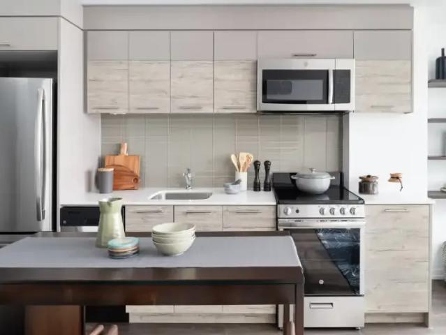 Apartment 2 Bedroom For Rent Toronto ON 2649 ES98598836