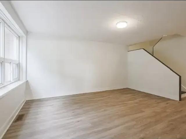 Apartment 2 Bedroom For Rent Toronto ON 2619 ES103367164