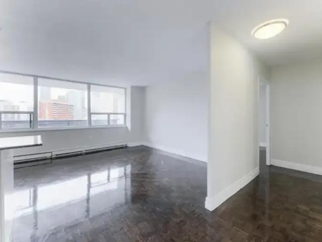 Apartment 2 Bedroom For Rent Toronto ON 2637 ELS100973936