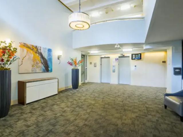 Apartment 2 Bedroom For Rent Toronto ON 2710 ELS102052013