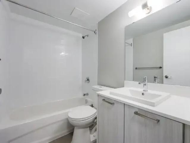 Apartment 2 Bedroom For Rent Toronto ON 2729 ES104887965