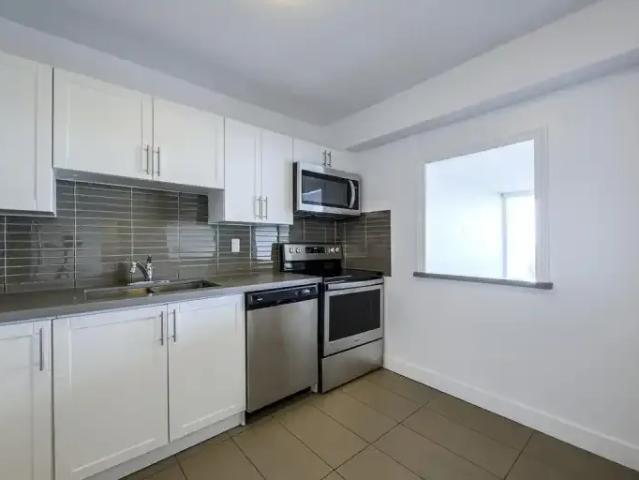 Apartment 2 Bedroom For Rent Toronto ON 2879 ES102203377