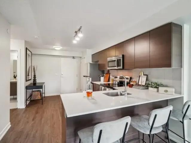 Apartment 2 Bedroom For Rent Toronto ON 2954 ELS96585898
