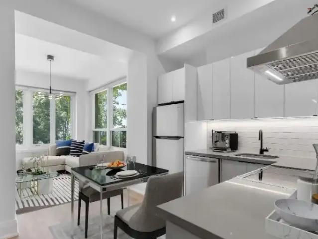 Apartment 2 Bedroom For Rent Toronto ON 3195 ELS95394548