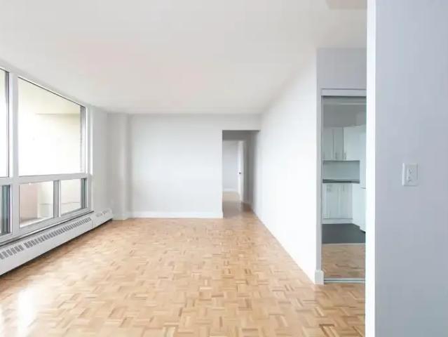 Apartment 2 Bedroom For Rent Toronto ON 3195 ES100941031