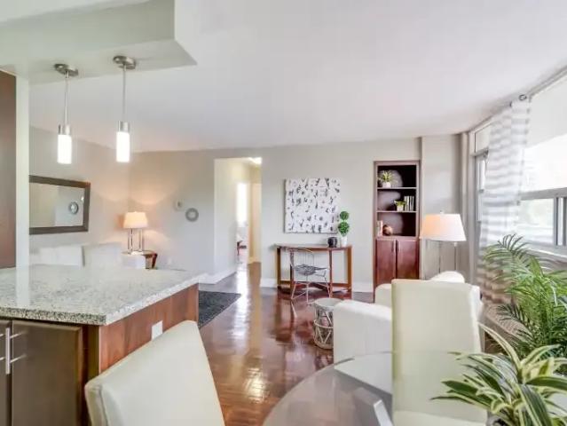 Apartment 2 Bedroom For Rent Toronto ON 3109 ES103611861
