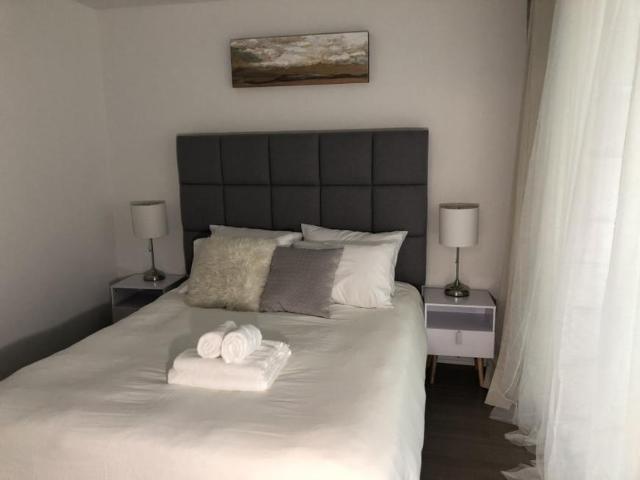 Apartment 2 Bedroom For Rent Toronto Toronto 1459 ES100222350