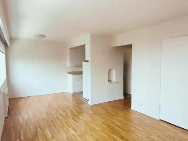 Apartment 2 Bedroom For Rent Vancouver BC 2425 ES104972157