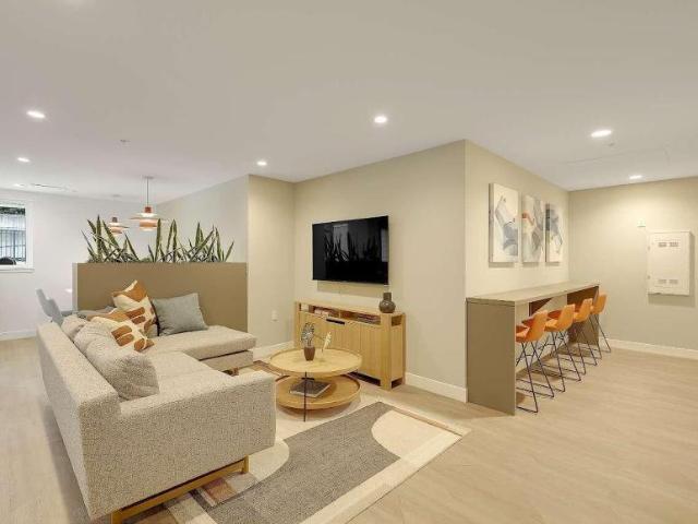 Apartment 2 Bedroom For Rent Vancouver BC 3095 ES98314833