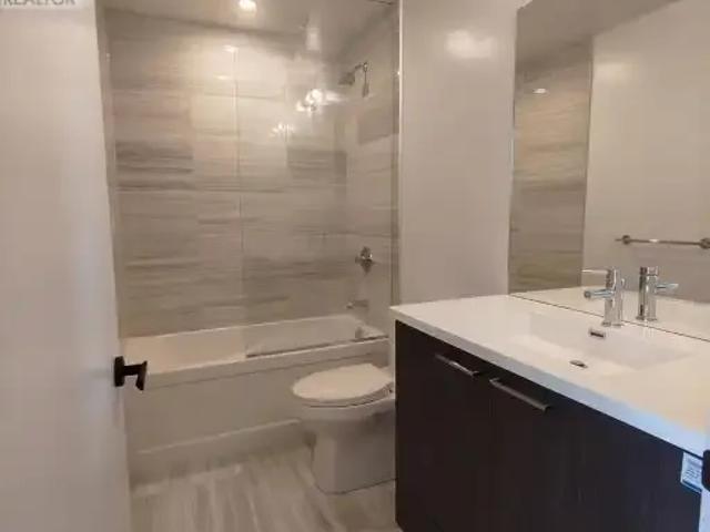 Apartment 2 Bedroom For Rent Vaughan ON 1950 ES103798573