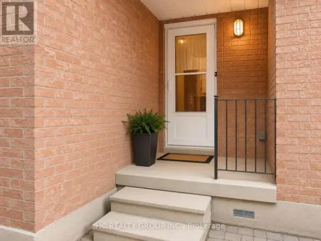 Apartment 2 Bedroom For Rent Vaughan ON 2000 ES104322339