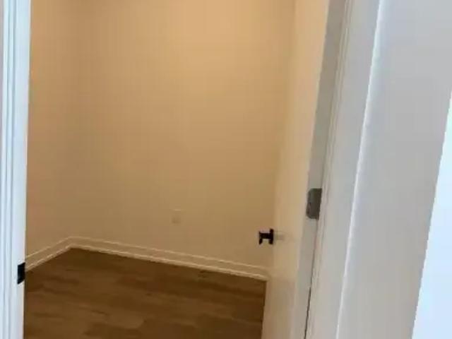 Apartment 2 Bedroom For Rent Vaughan ON 2275 ES102366577