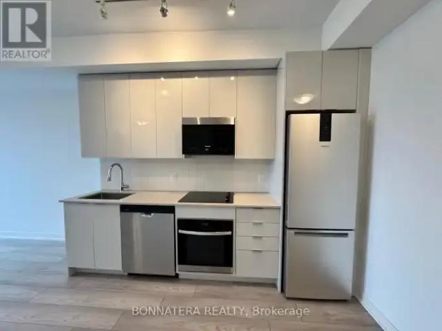 Apartment 2 Bedroom For Rent Vaughan ON 2200 ELS102085913