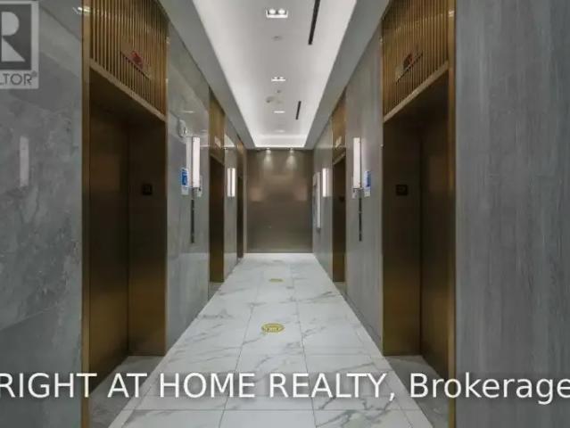 Apartment 2 Bedroom For Rent Vaughan ON 2200 ES104941024