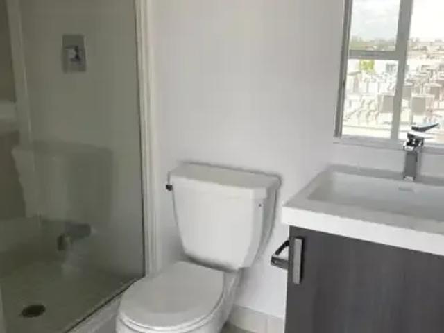 Apartment 2 Bedroom For Rent Vaughan ON 2390 ES101910401