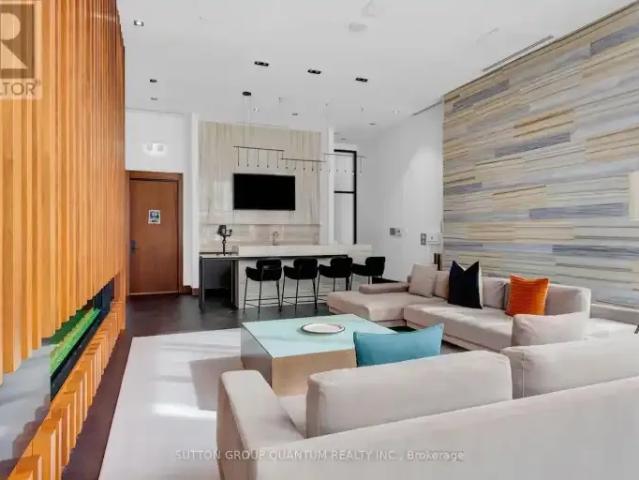 Apartment 2 Bedroom For Rent Vaughan ON 2300 ELS102204313